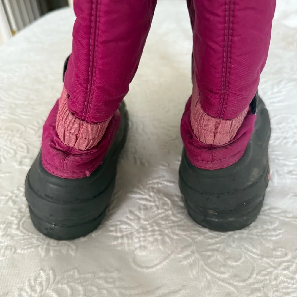 Sorel pink winter